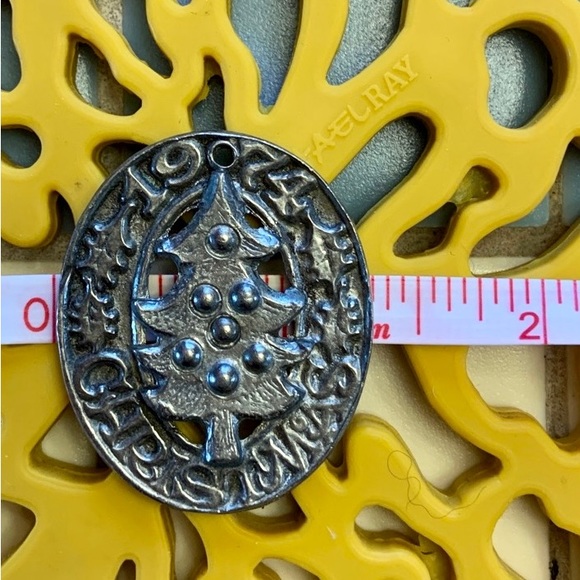 Vintage Pewter Ornament/Pendant - Picture 6 of 8